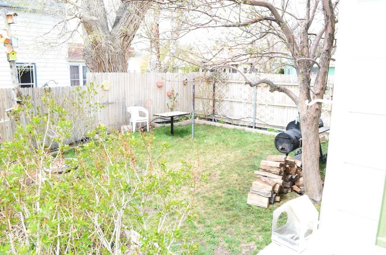 216 1/2 1st St - Photo 5 of 5