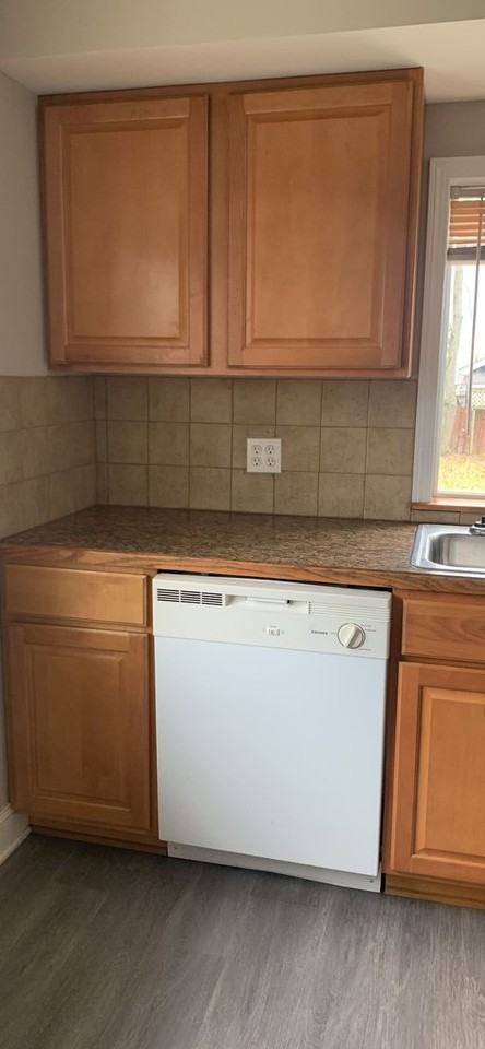 419 Sieber Ave - Photo 5 of 12
