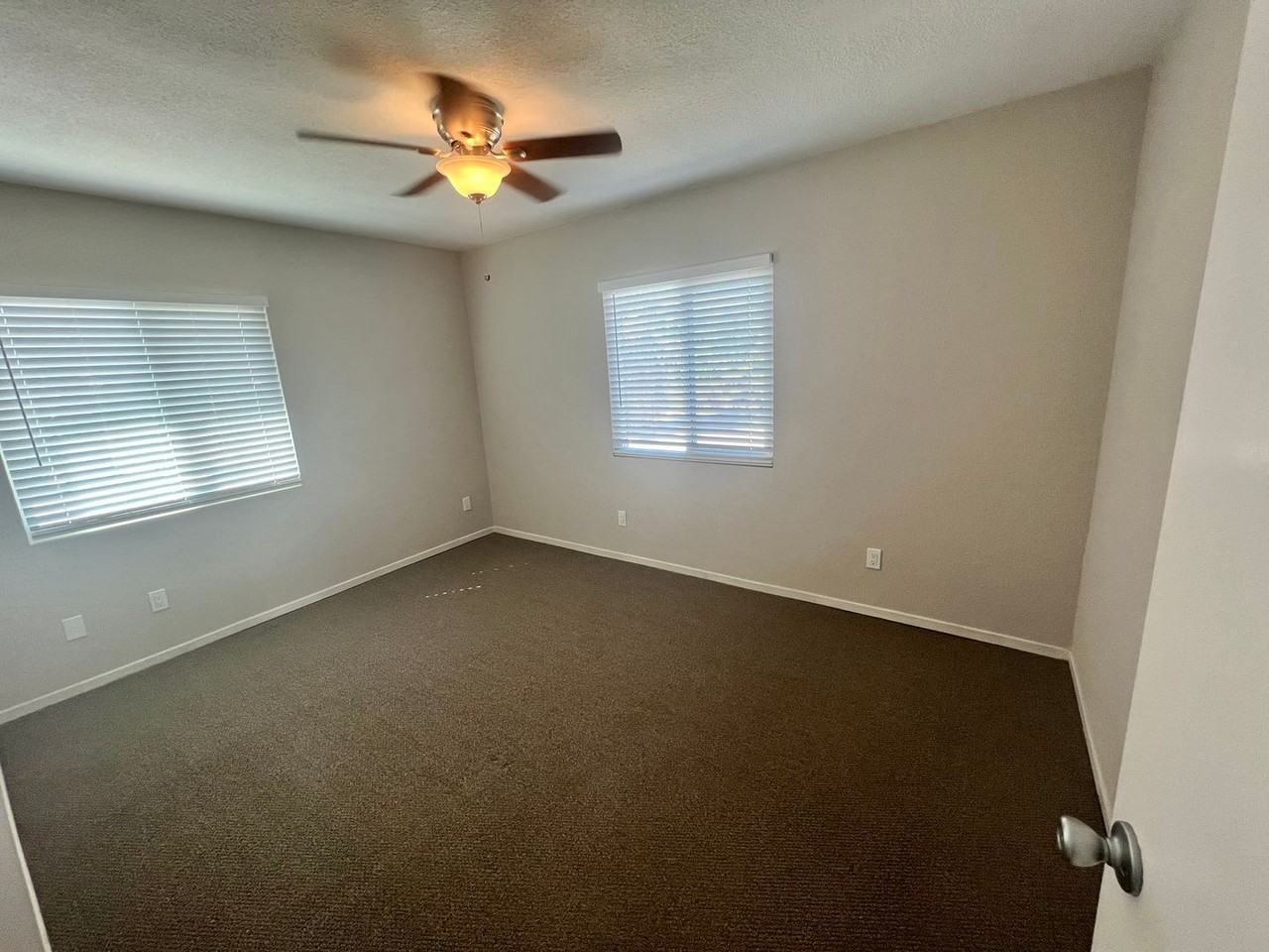 6565 Mojave Ave - Photo 3 of 28