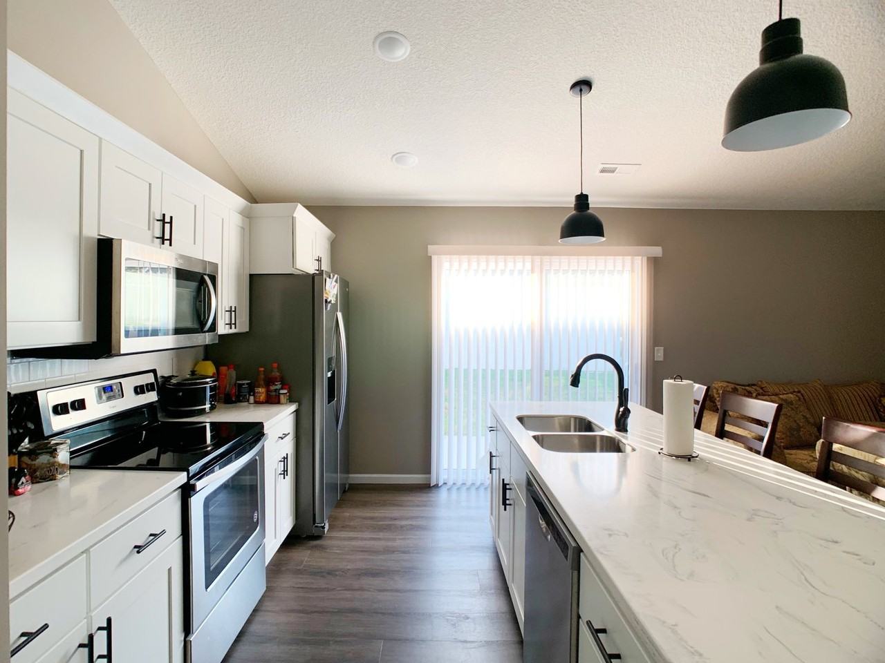 1603 Hill Valley Dr - Photo 4 of 10