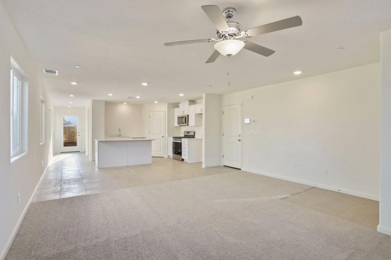 3120 Kuppens Way - Photo 5 of 20