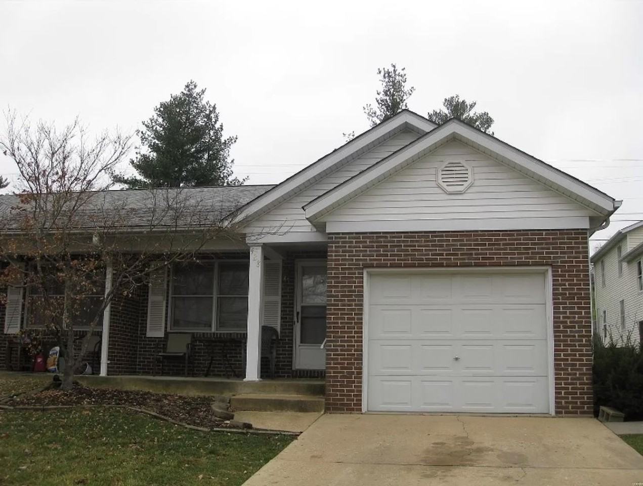 428 Hill St - Photo 3 of 9