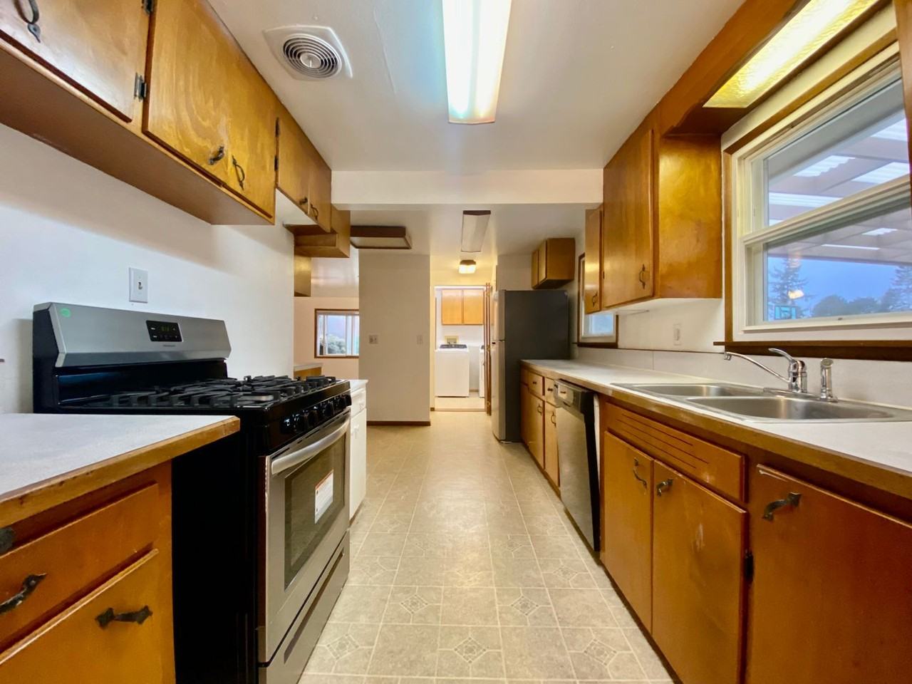 20435 14th Ave S - Photo 3 of 20