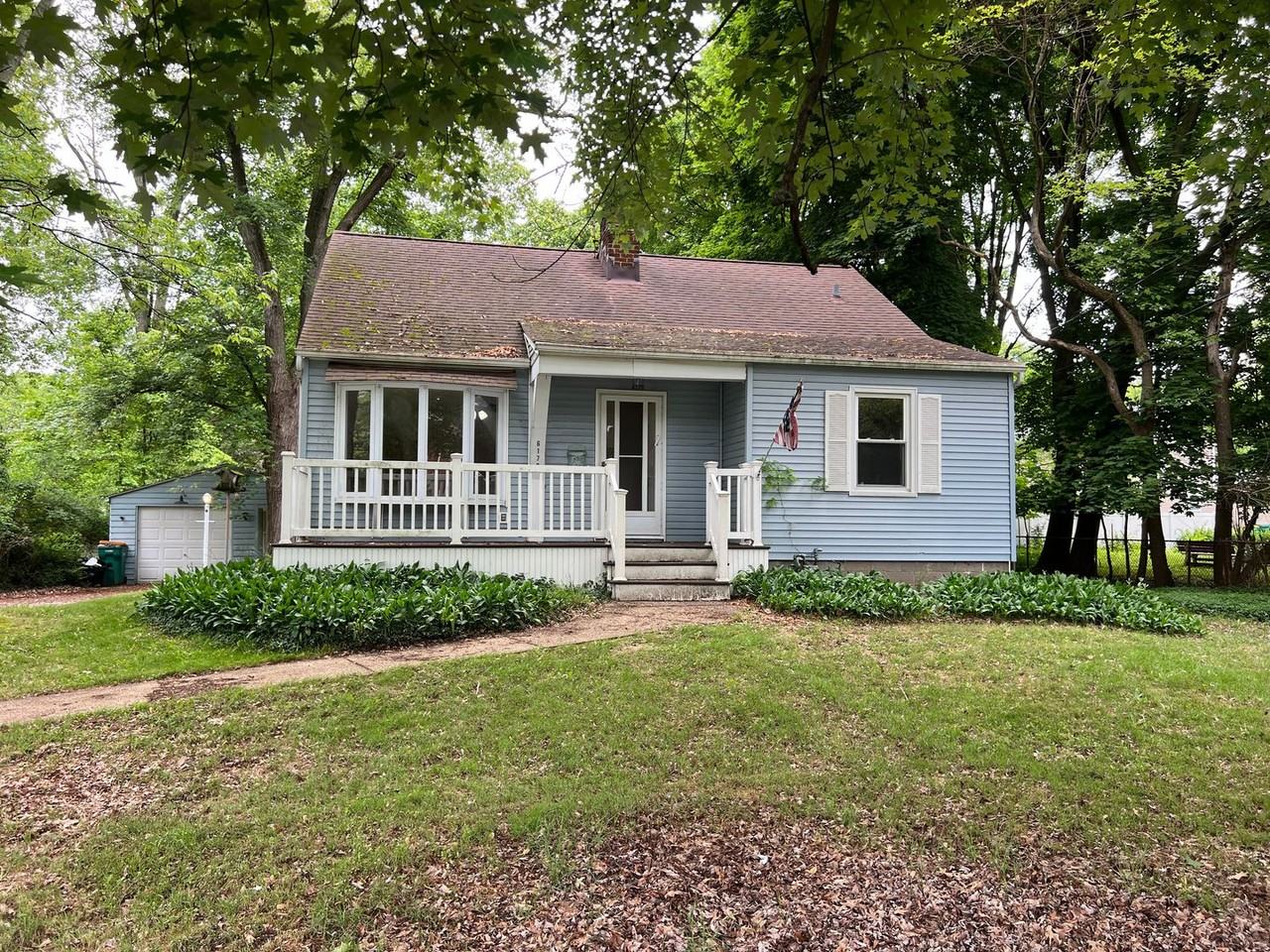 6170 Mentor Park Blvd - Photo 2 of 41