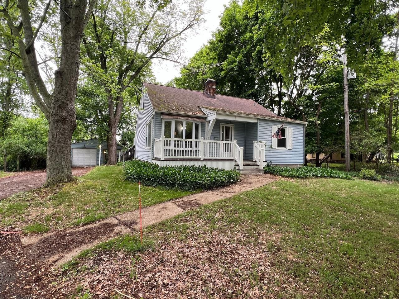 6170 Mentor Park Blvd - Photo 4 of 41