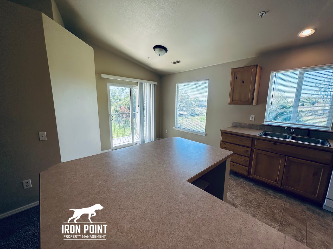2107 E Whispering Willow Ln - Photo 5 of 21