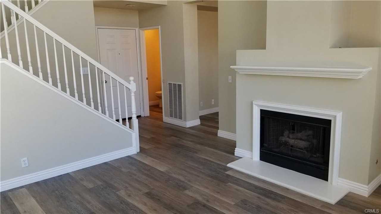 1383 Sonnet Hill Ln - Photo 2 of 19