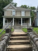 featured image of 1025 Ferdinand Ave Sw