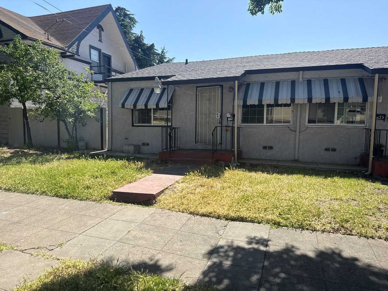 817 N Monroe St - Photo 3 of 12