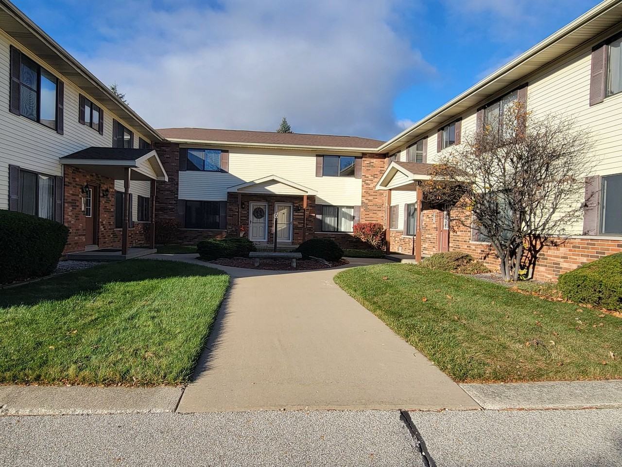 6215 Normandy Drive - Photo 2 of 19