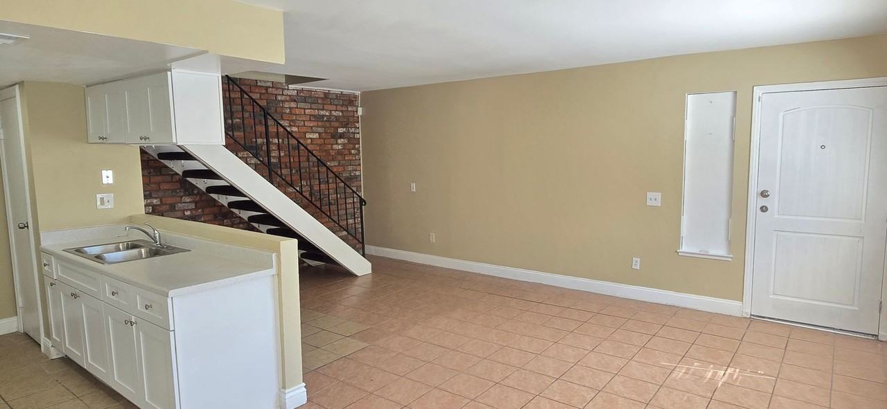 3446 Rainbow Ln - Photo 5 of 21