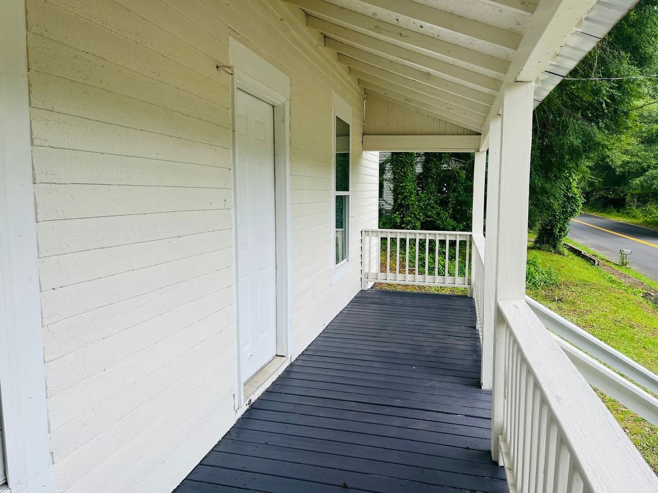 1316 Forrest Ave - Photo 2 of 19