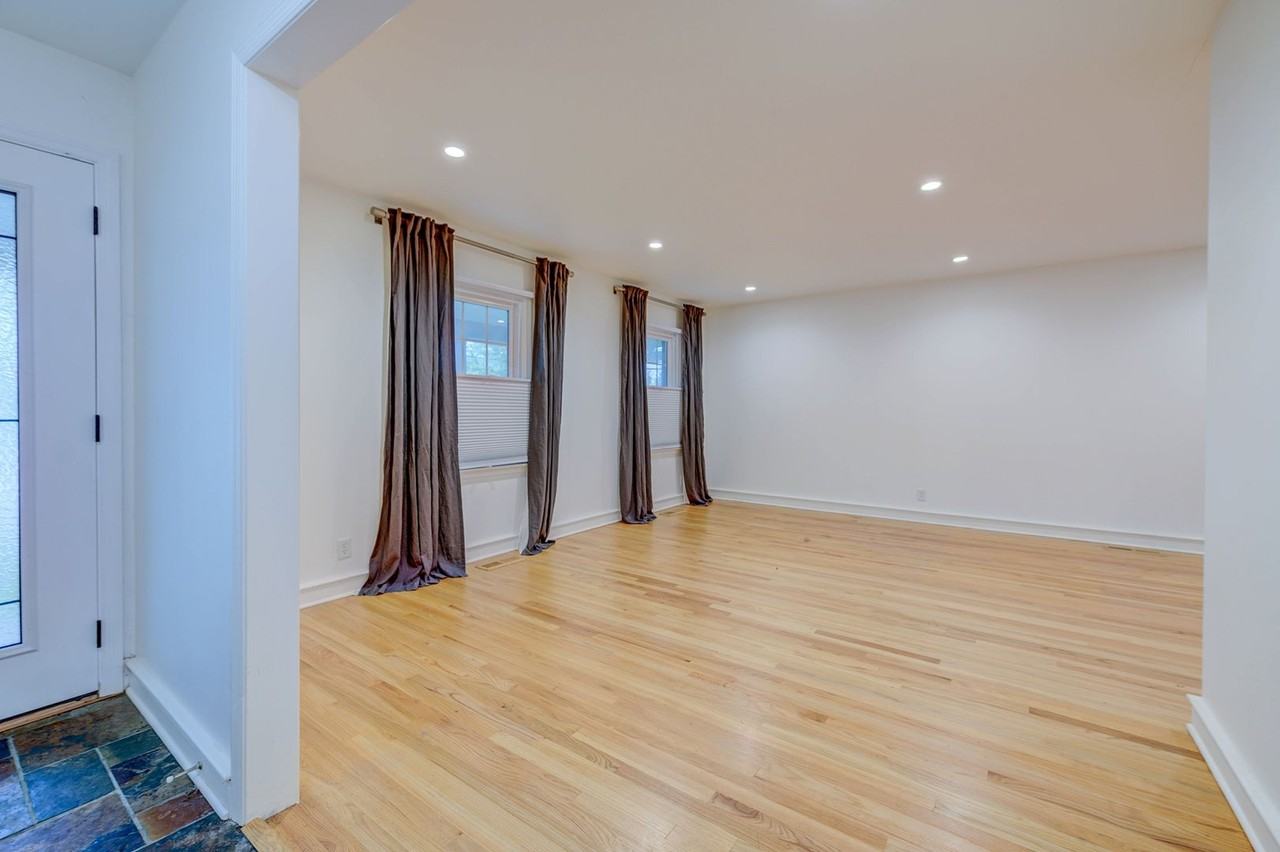 10602 Tioga Ct - Photo 7 of 31