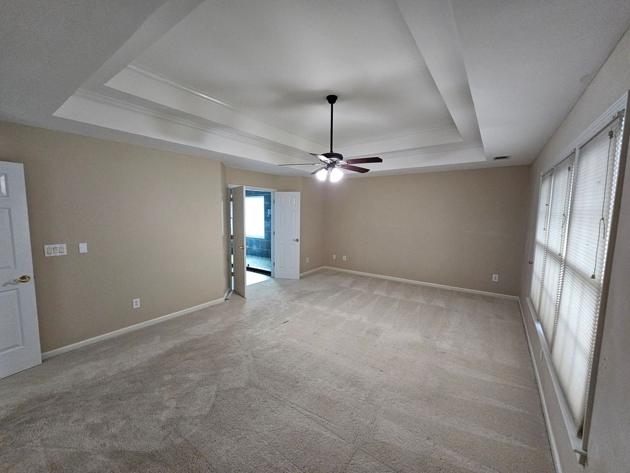 3712 Wickford Ln - Photo 2 of 19