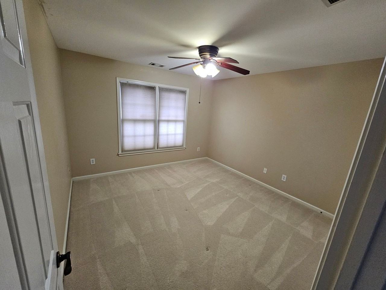 3712 Wickford Ln - Photo 7 of 19