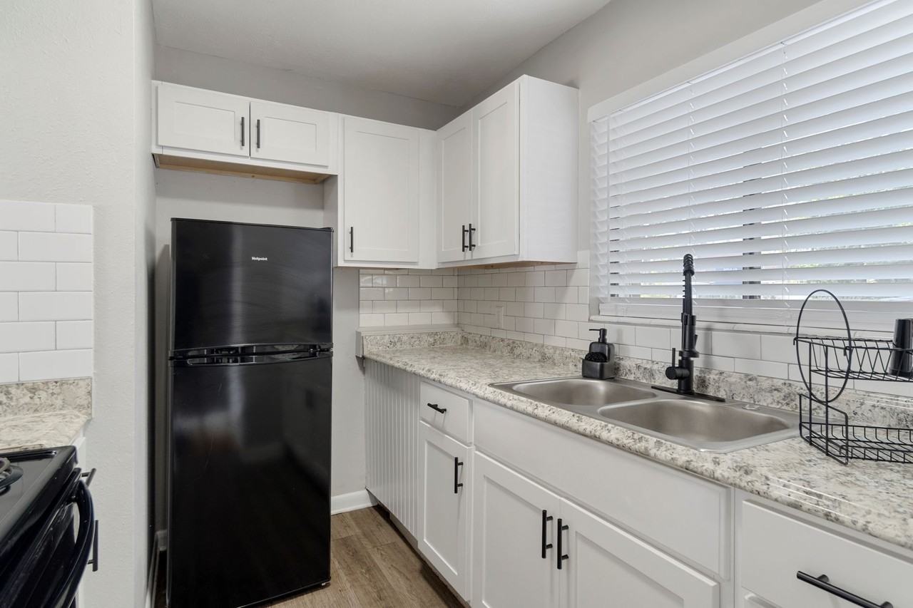 Oasis at San Marco - Photo 7 of 50