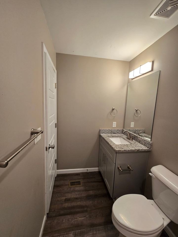 Student Lofts at Brister, Bldg 106 - Photo 4 of 9