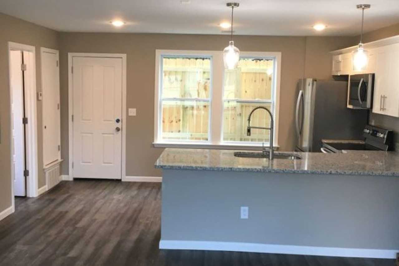 Student Lofts at Brister, Bldg 106 - Photo 7 of 9