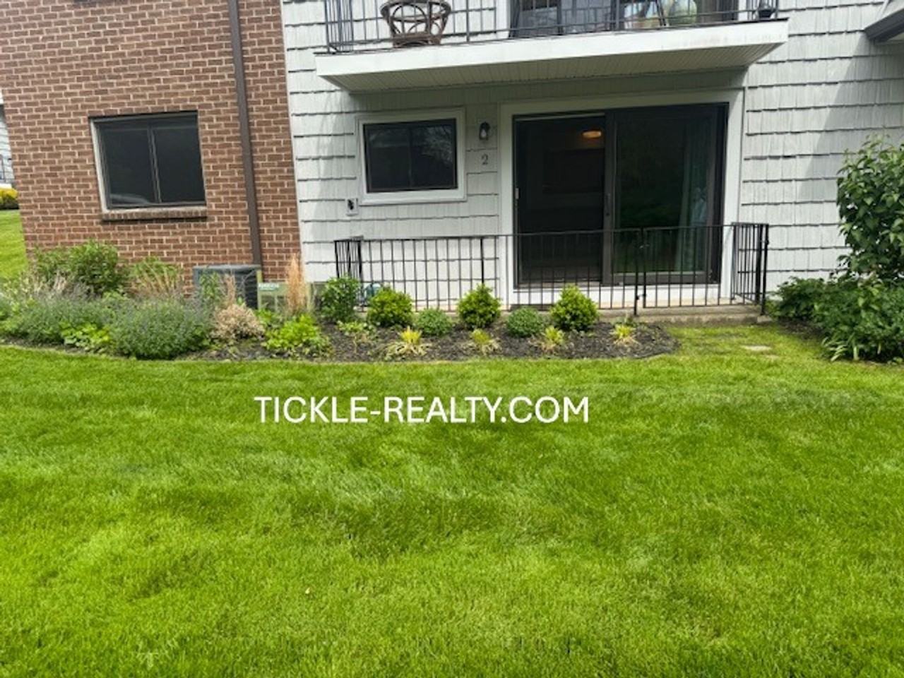 23-2 Great Wood Ct - Photo 2 of 19