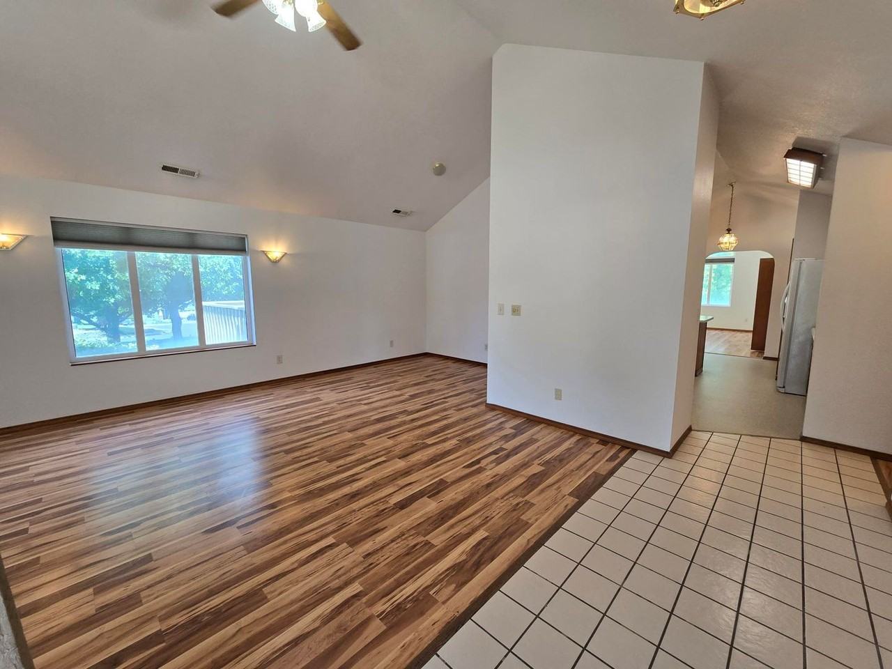4423 S Sharron Ct - Photo 6 of 30