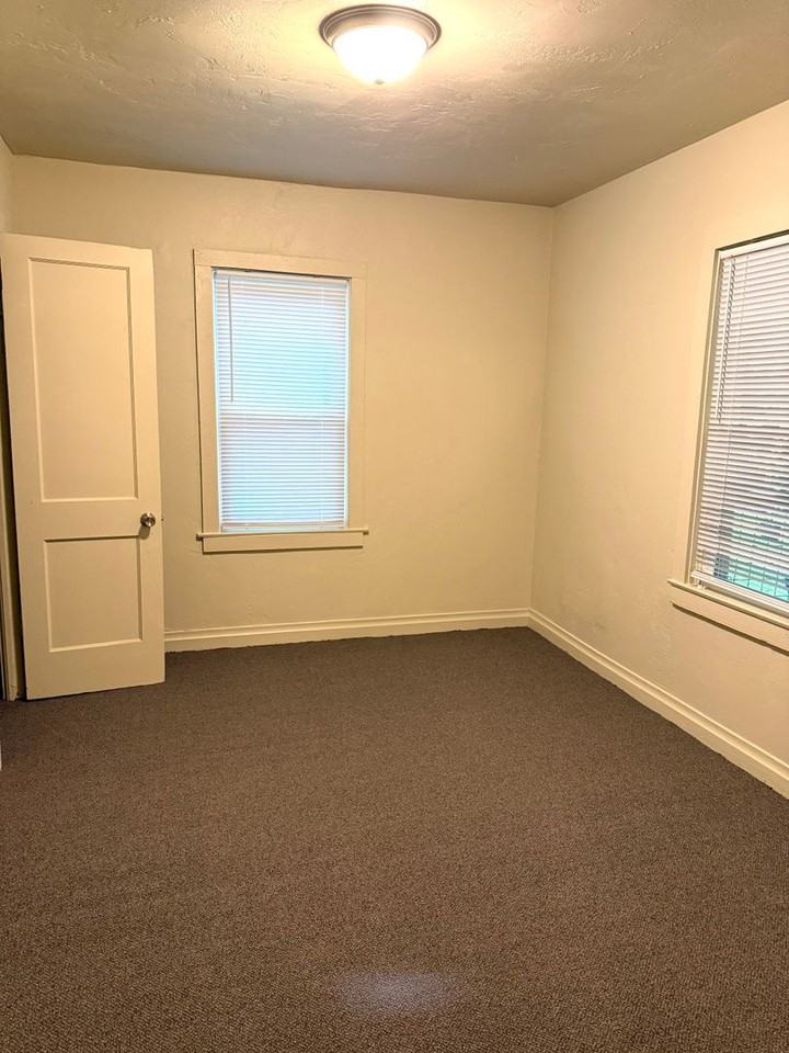 74 Dickey St - Photo 2 of 18