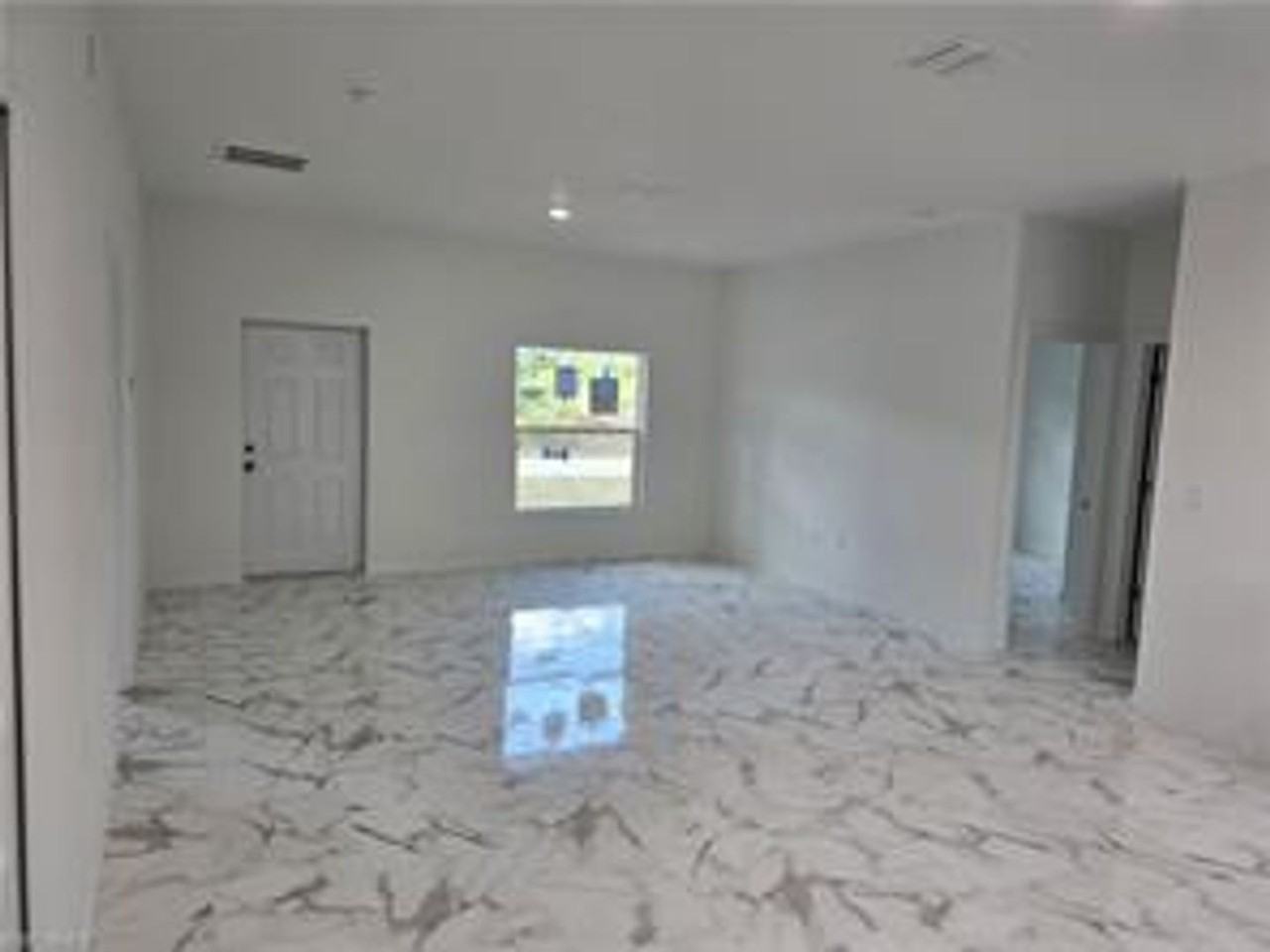 3306 27th St W - Photo 2 of 9