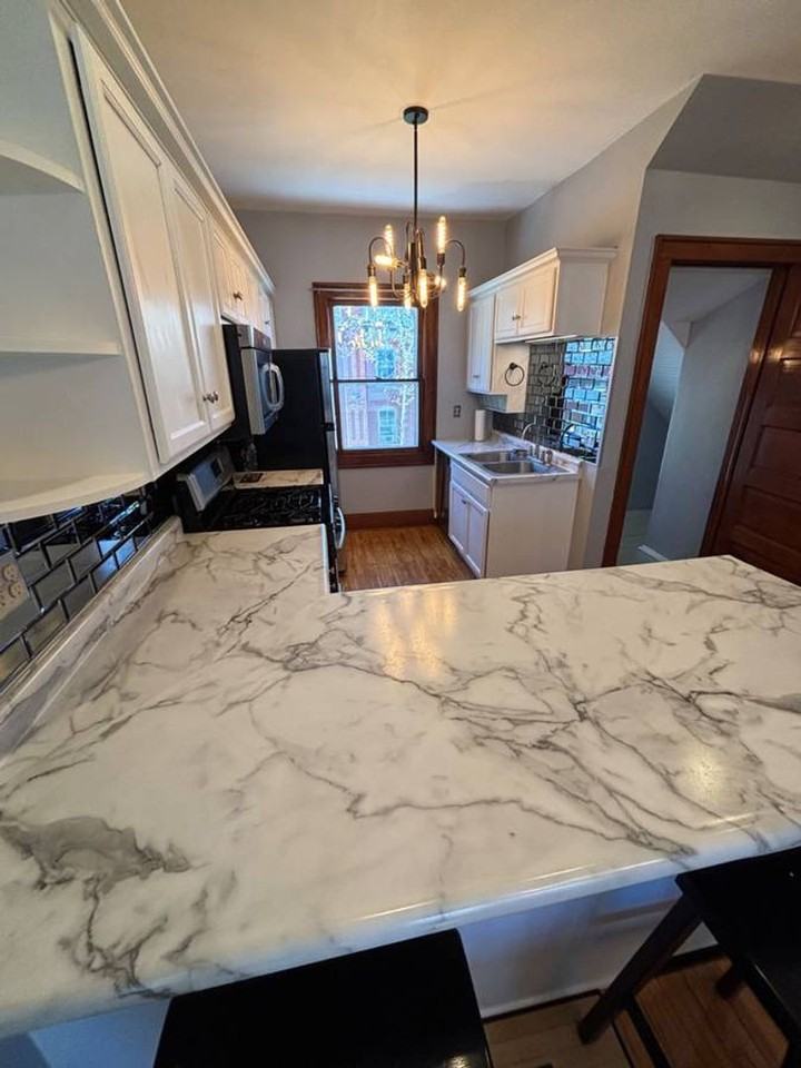 816 Vine St - Photo 2 of 12
