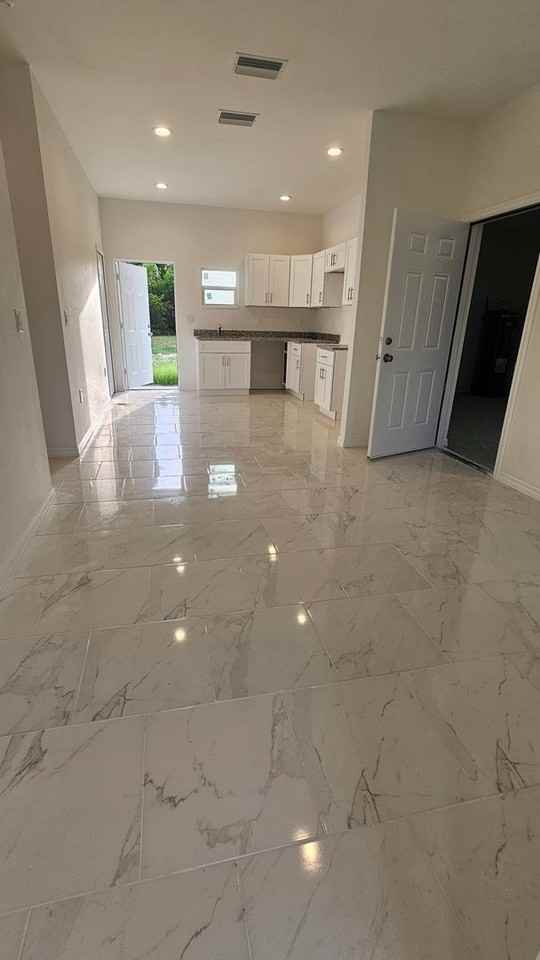 54 Xelda Ave S - Photo 2 of 10