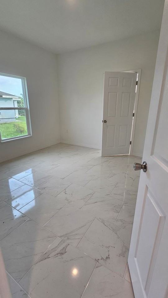 54 Xelda Ave S - Photo 5 of 10