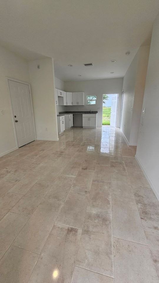 3318 1st St Sw - Photo 2 of 9