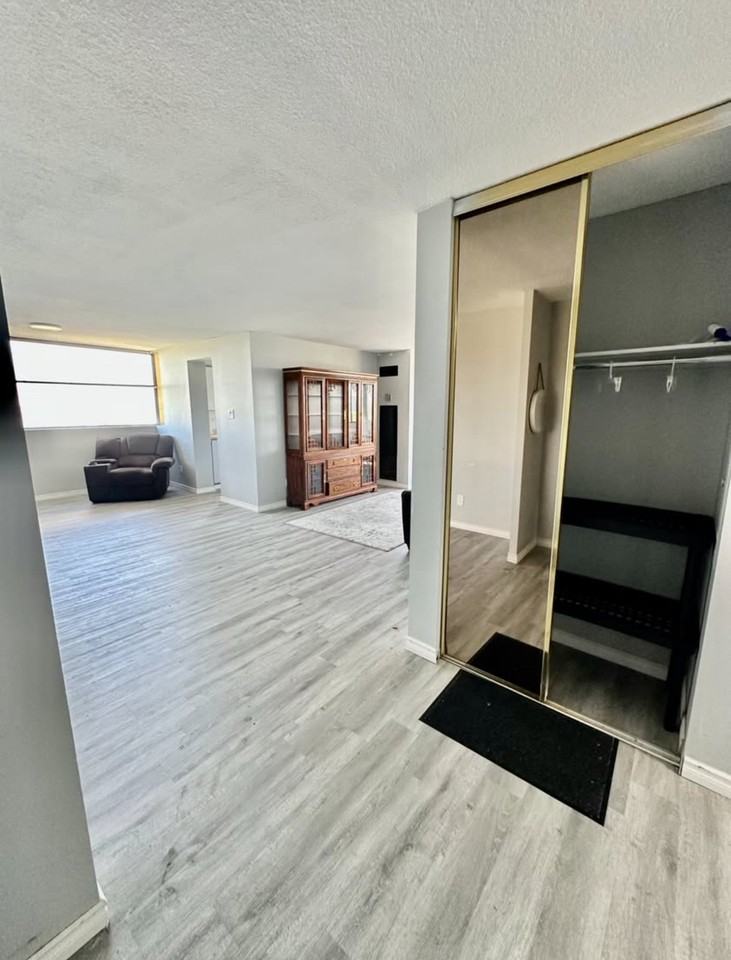 196 Torresdale Ave - Photo 3 of 19