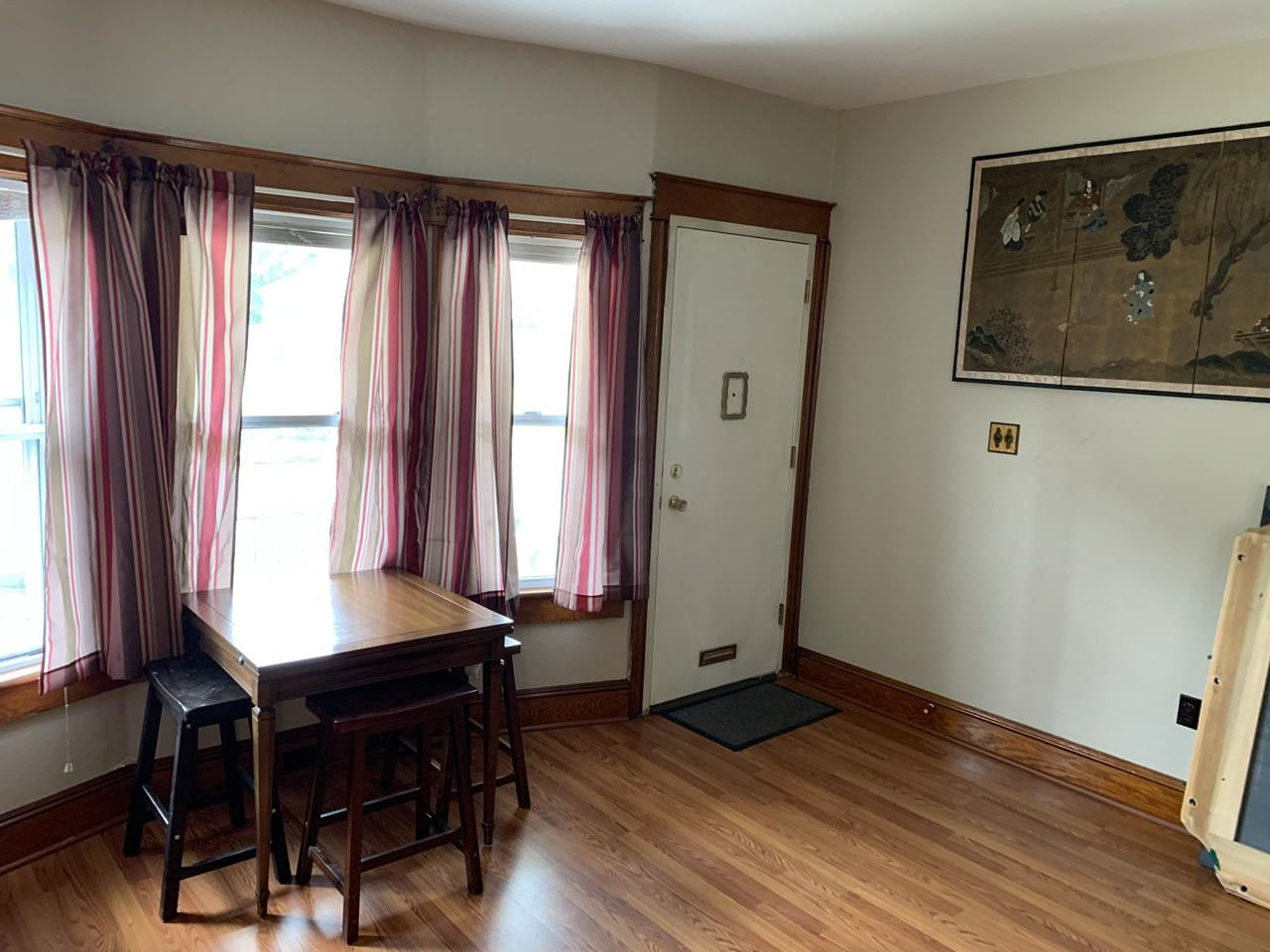 2311 Boulevard Ave - Photo 2 of 14