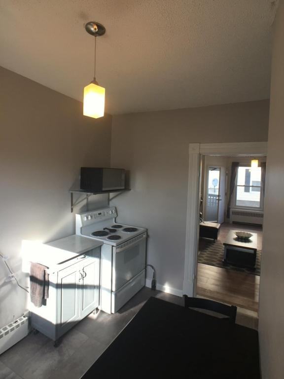 282 Summer St - Photo 7 of 13