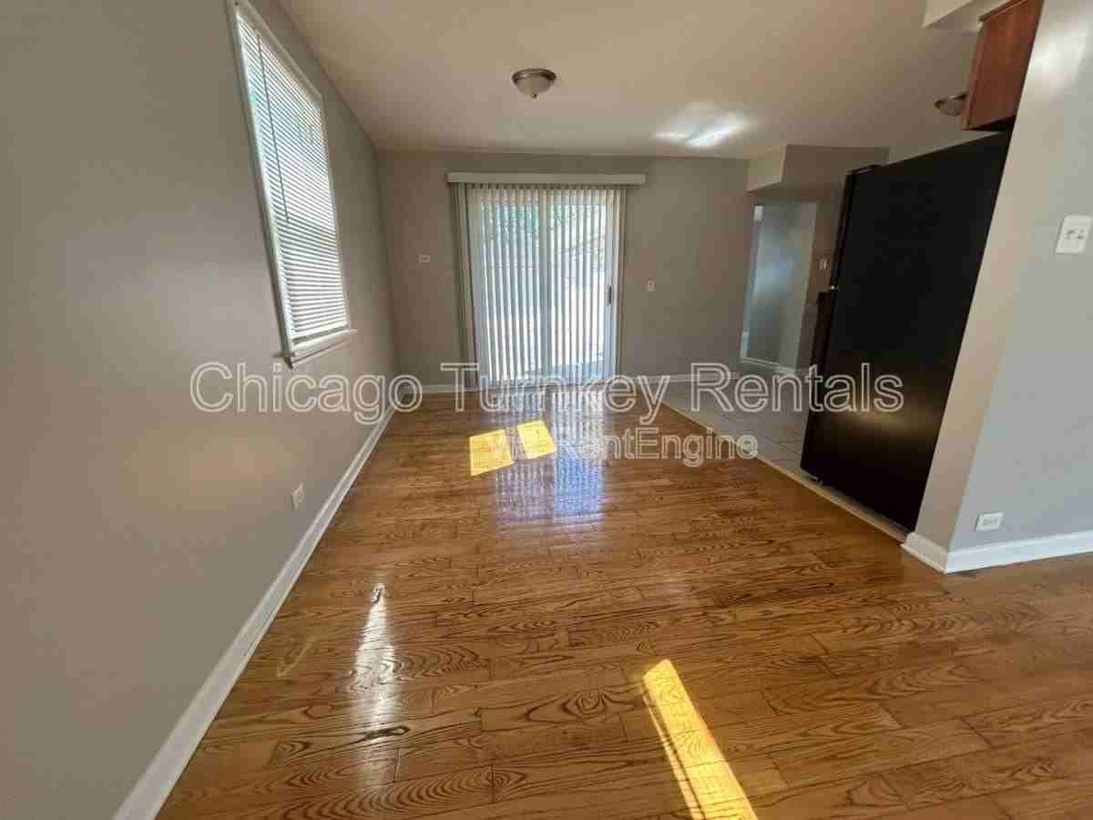 2442 Spruce Rd - Photo 3 of 10