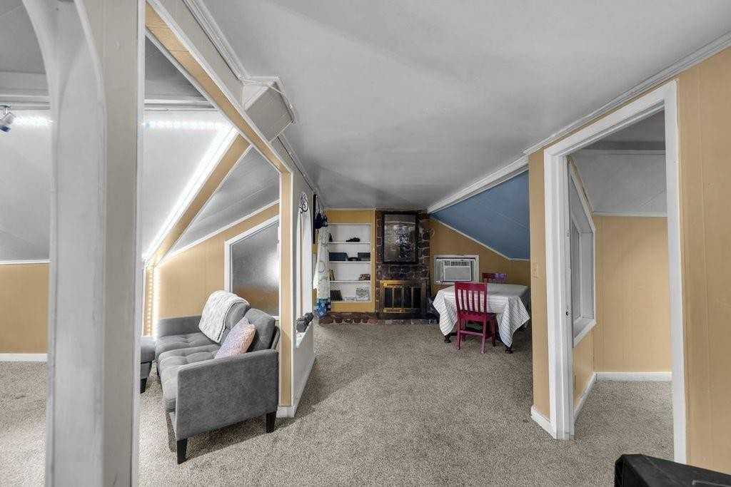 223 S Edward St #2 - Photo 5 of 12