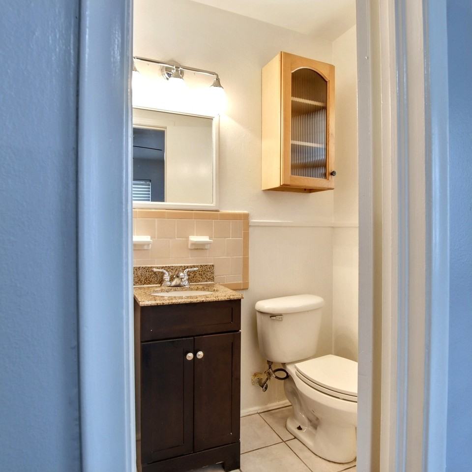 708 James Dr - Photo 3 of 31