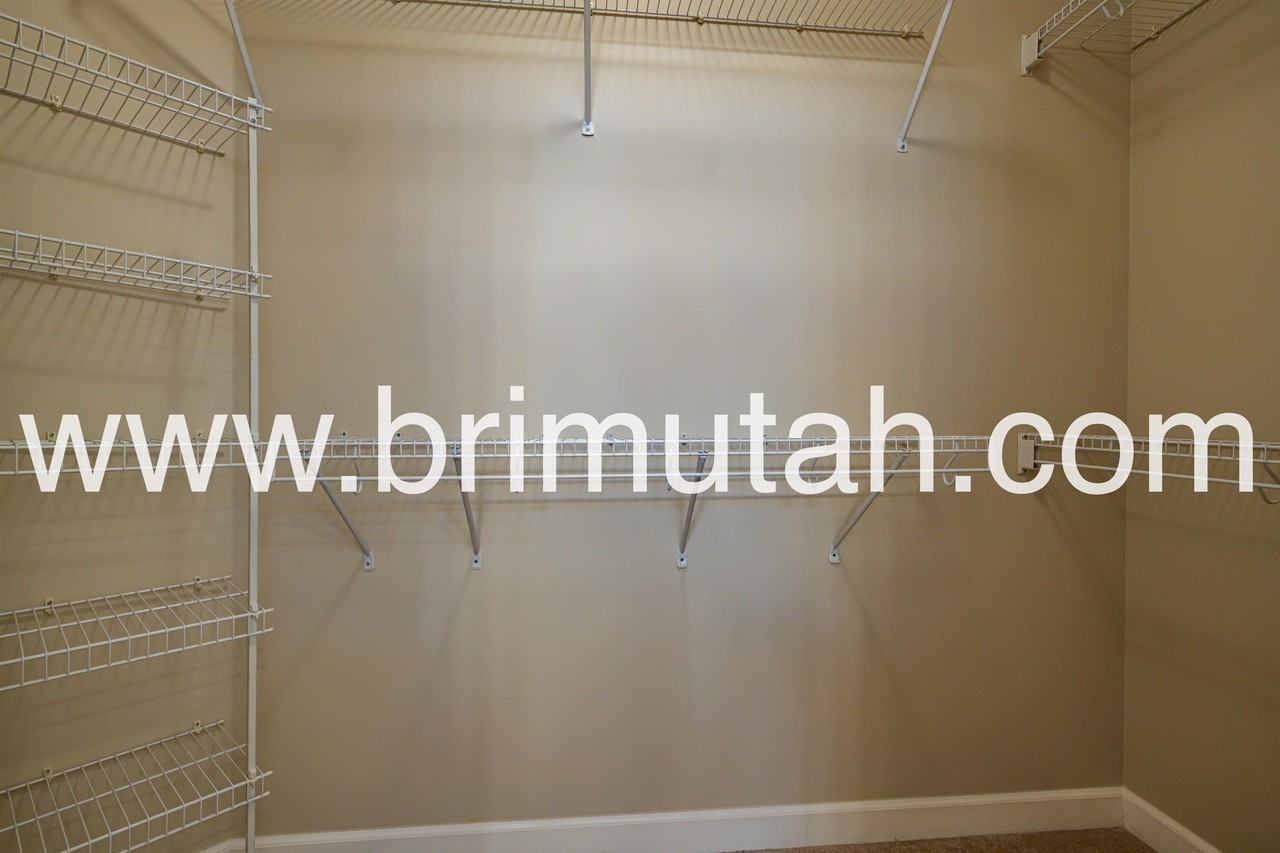 602 E Land Rush Dr - Photo 2 of 27