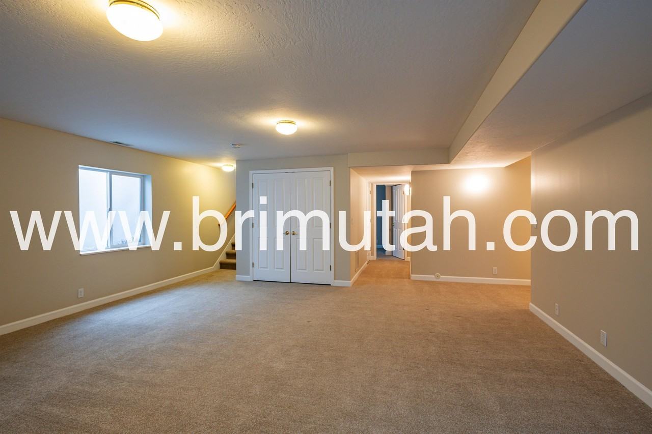 602 E Land Rush Dr - Photo 7 of 27