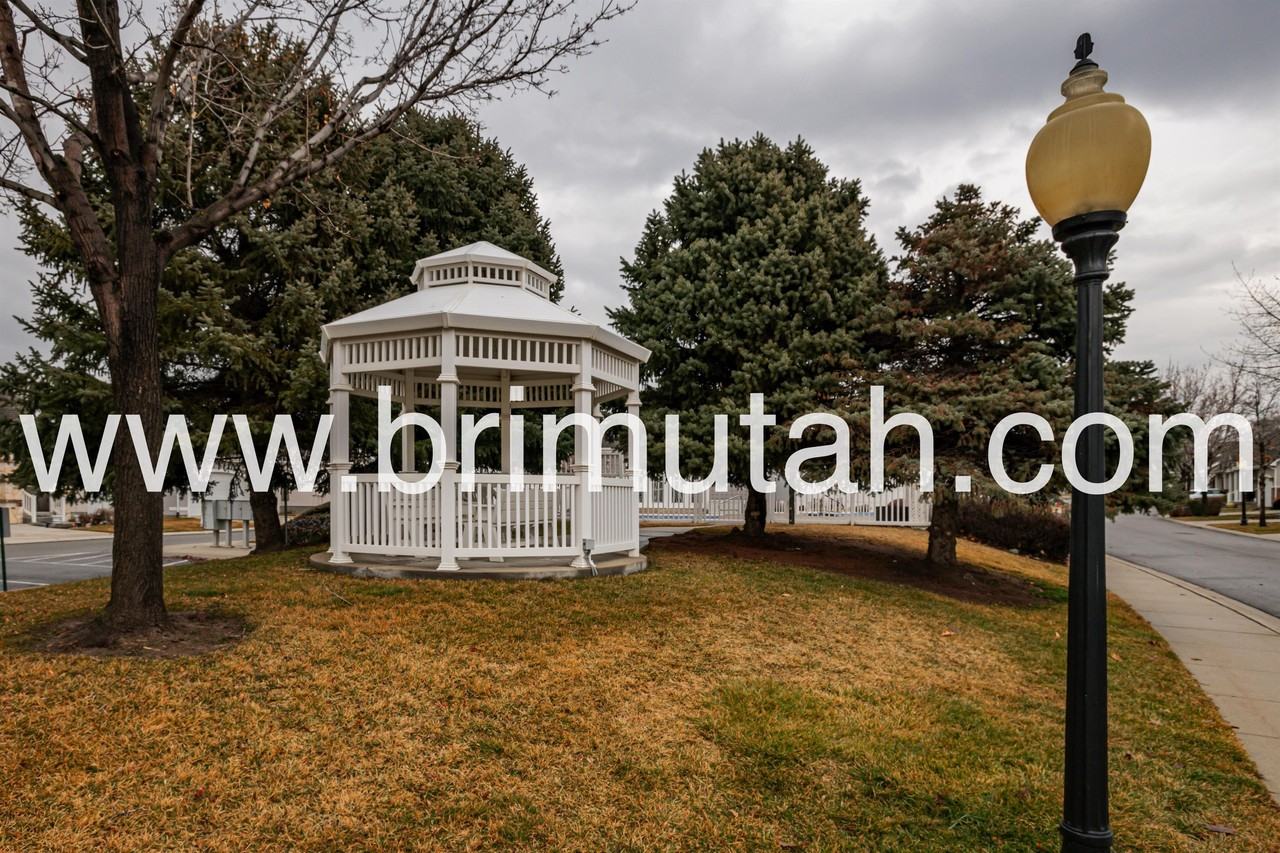 602 E Land Rush Dr - Photo 7 of 27