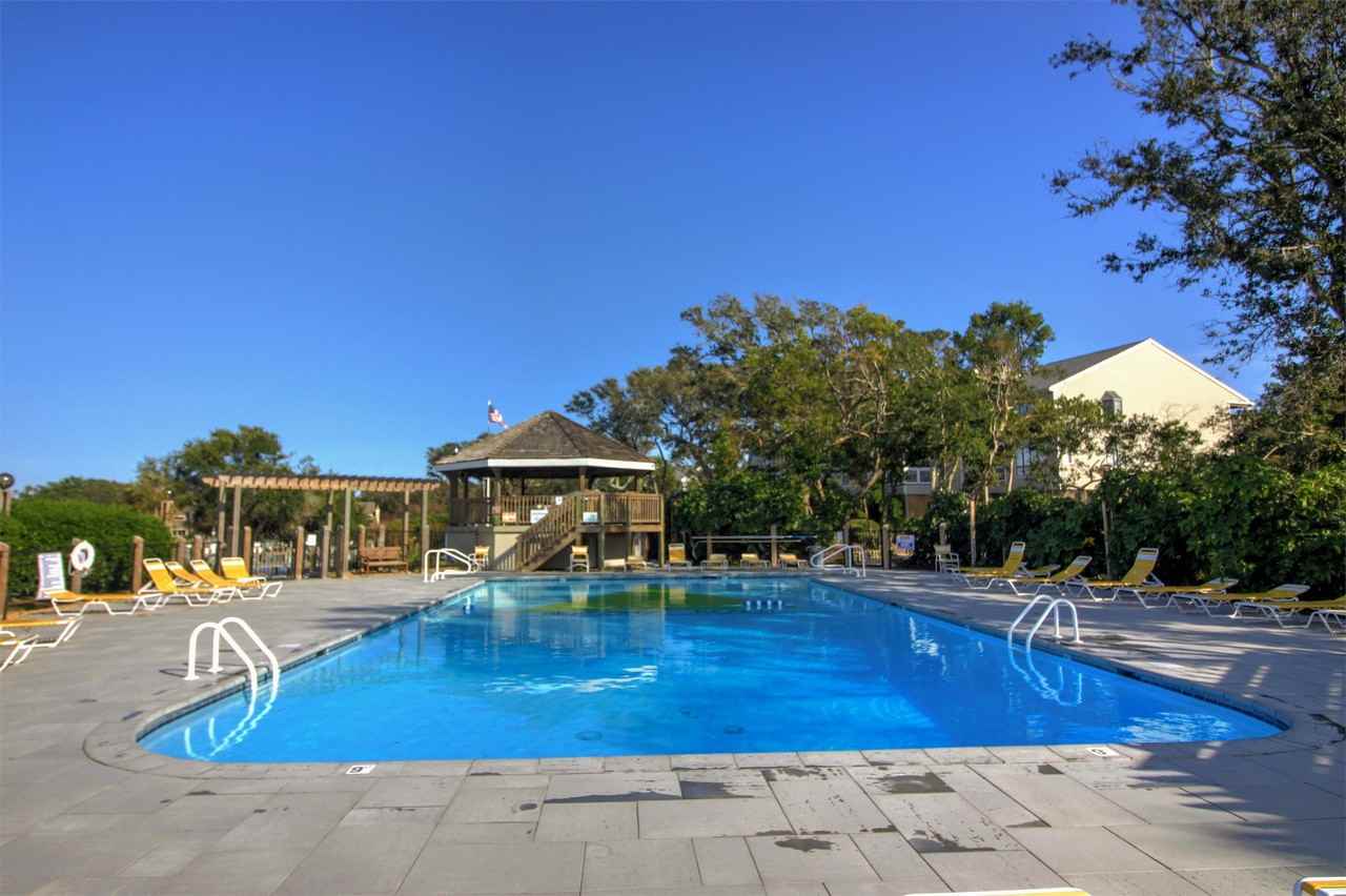 590 Westport Dr #J4 - Photo 6 of 50