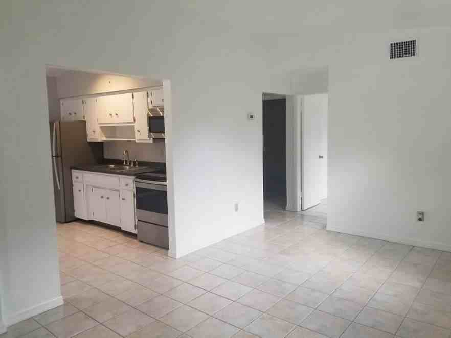 1066 Philippe Pkwy - Photo 6 of 13