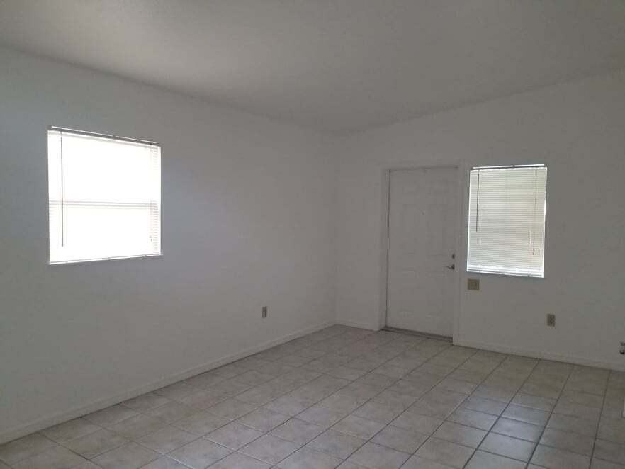 1066 Philippe Pkwy - Photo 2 of 13