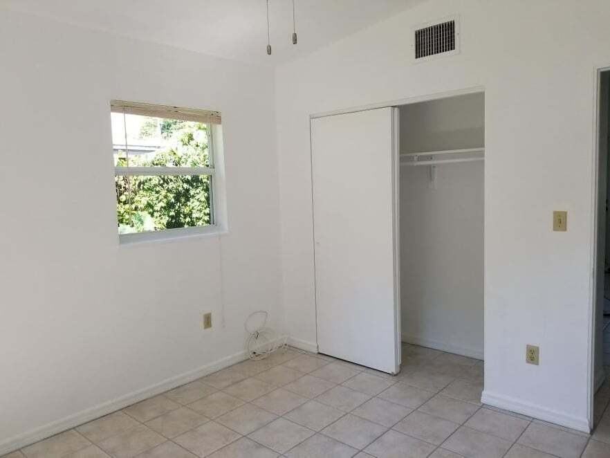1066 Philippe Pkwy - Photo 2 of 13