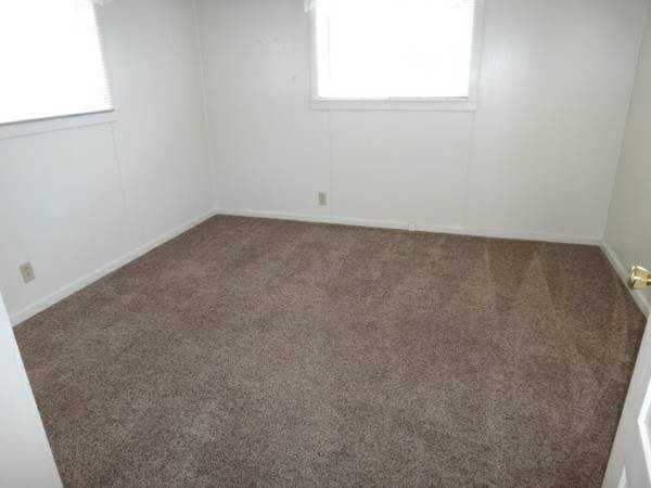 1554 H St - Photo 2 of 24