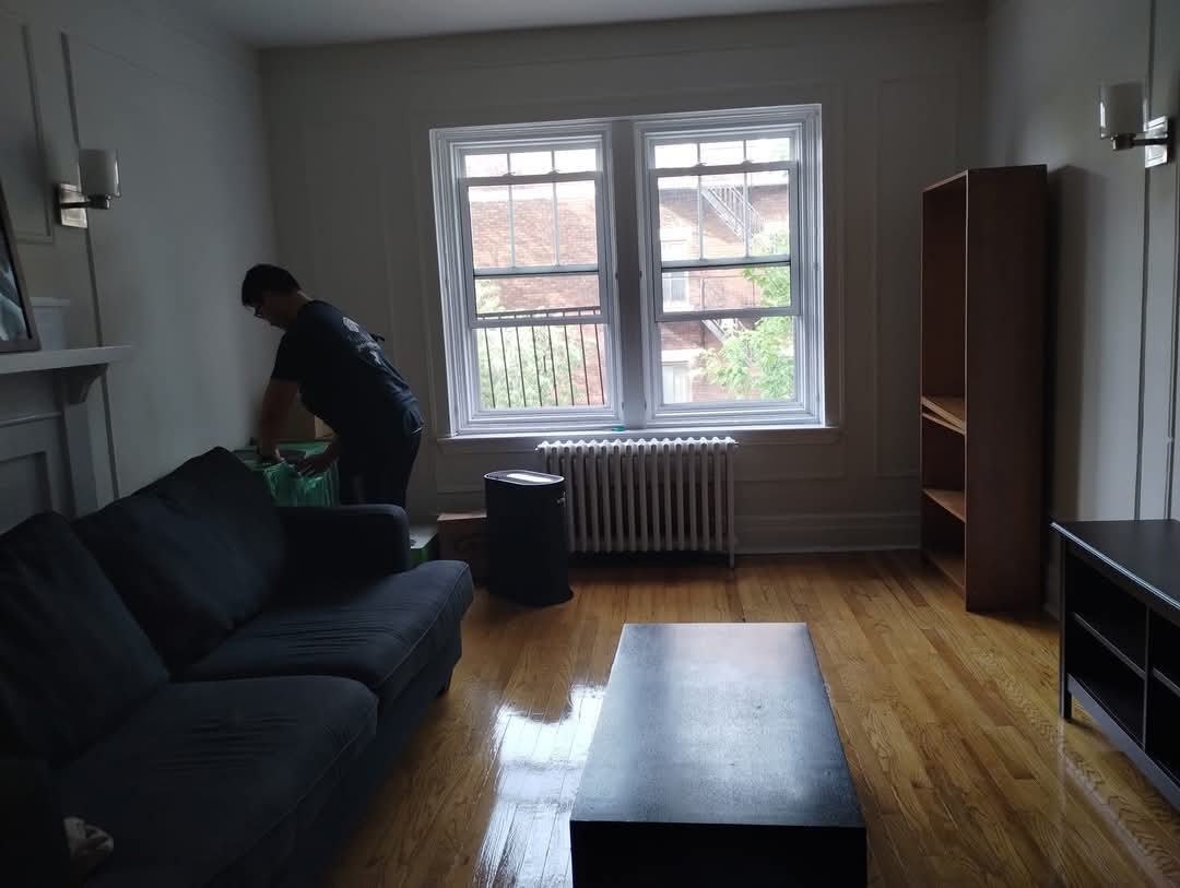 Chemin de la Côte Saint Luc - Photo 2 of 7