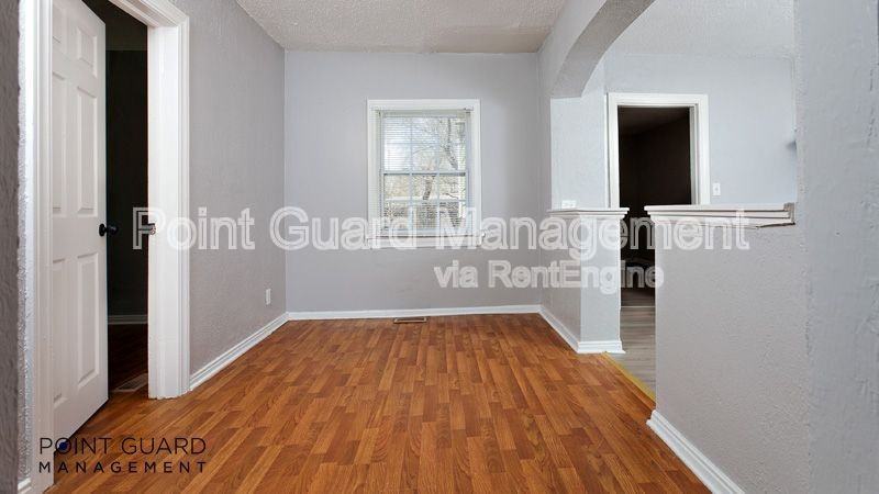 357 S All Hallows Ave - Photo 6 of 17