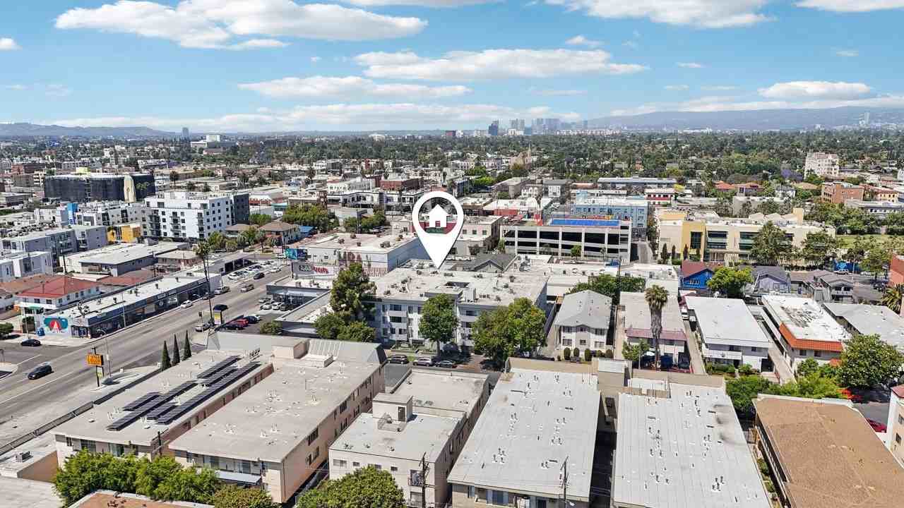 245 South Serrano Ave - Photo 4 of 8