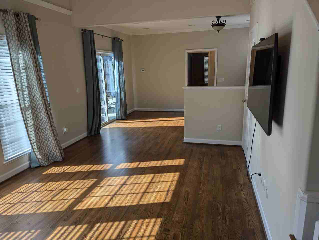 1313 E Hudgens St - Photo 2 of 12