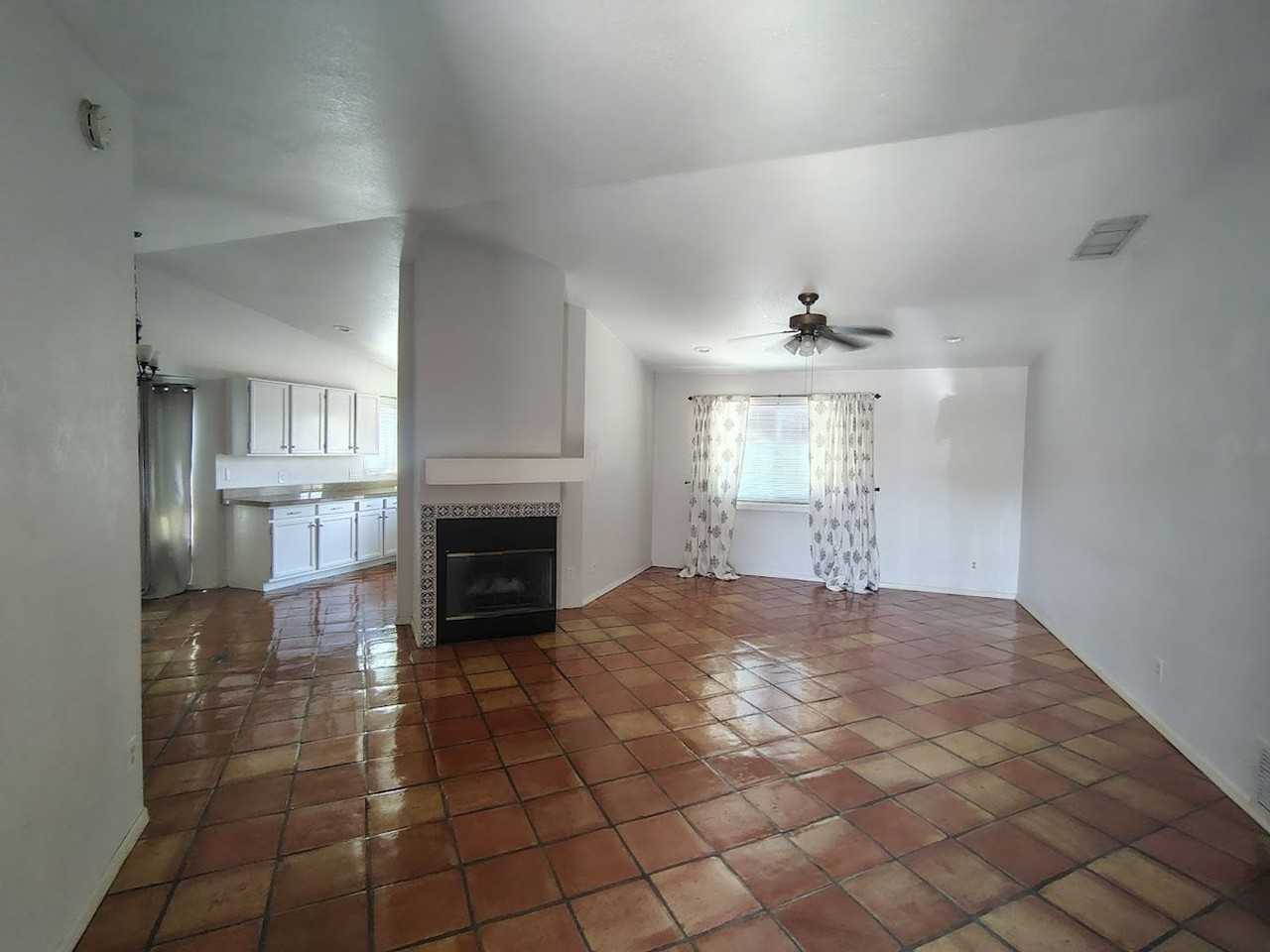 2709 W Firebrook Rd - Photo 3 of 19