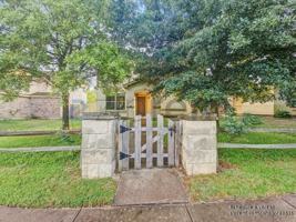 featured image of 5803 Viewpoint Dr